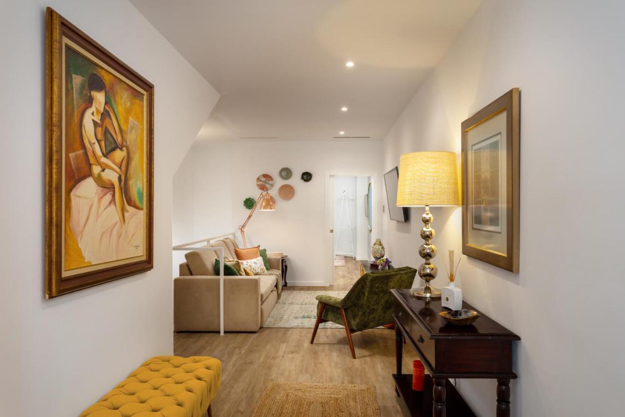 Lejlighed Stupendo- Two Rooms, Patio With Refreshing Pond-center-air Conditioning *