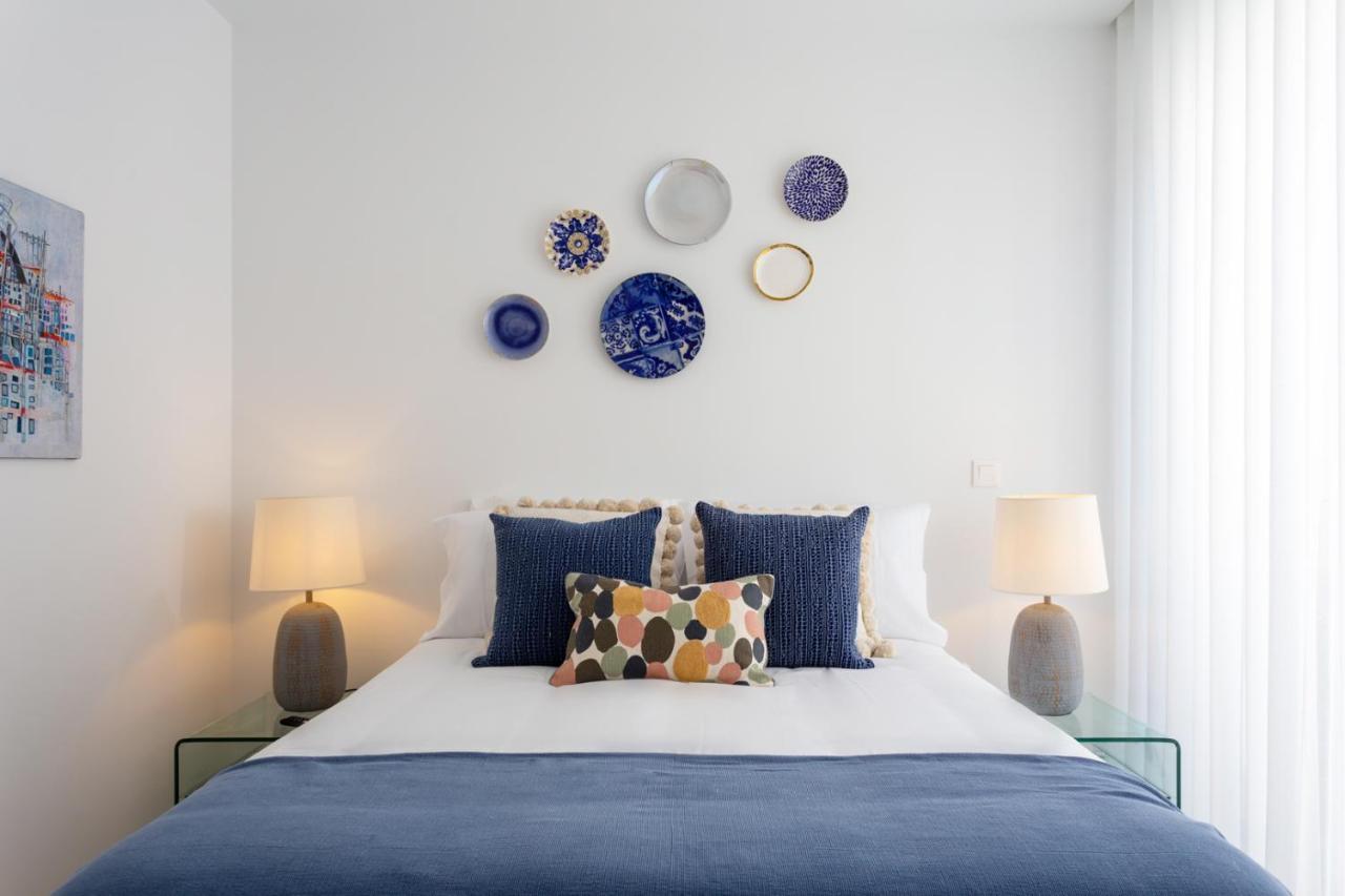 Stupendo- Two Rooms, Patio With Refreshing Pond-center-air Conditioning Lejlighed Lisboa