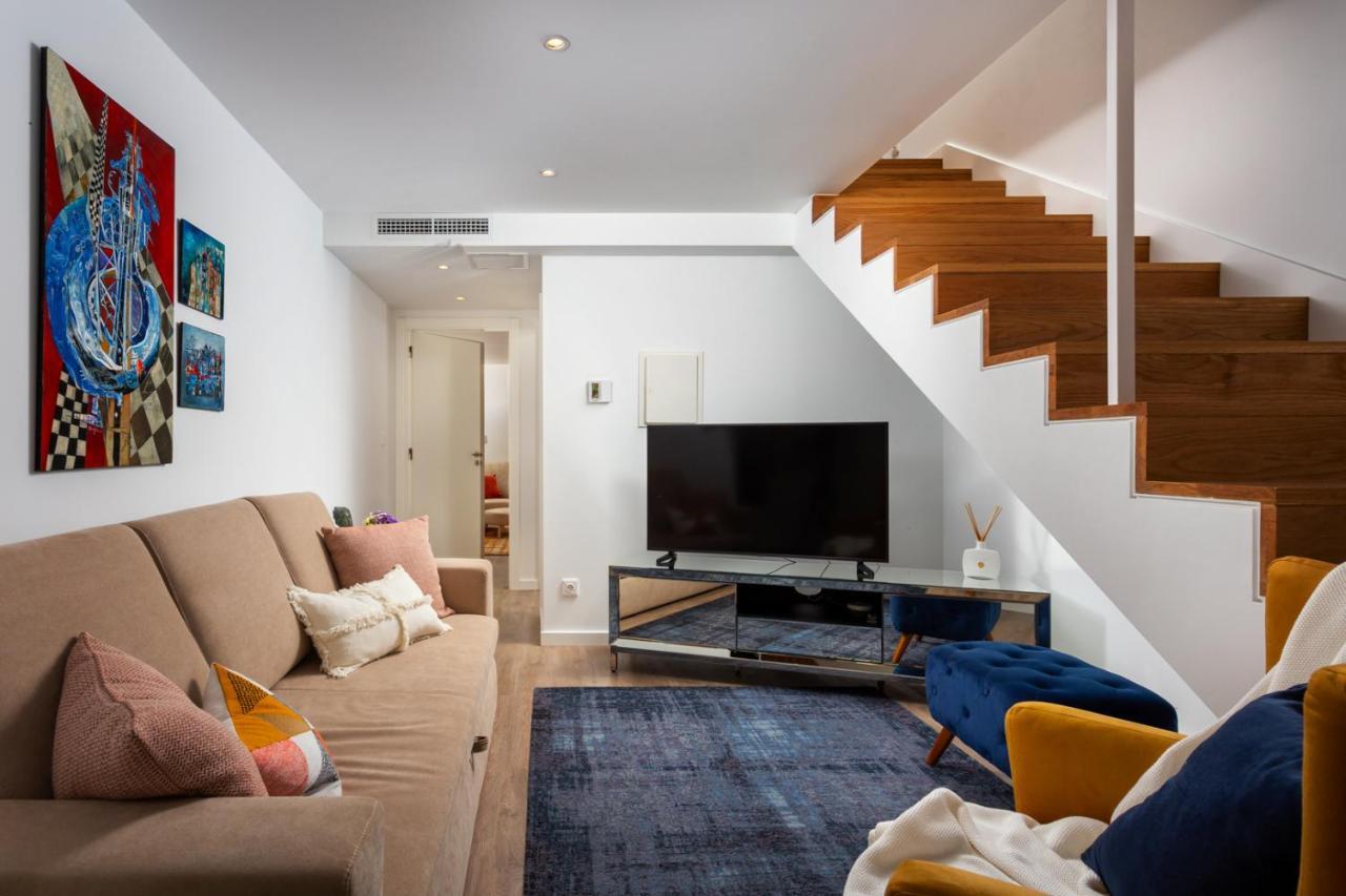 Stupendo- Two Rooms, Patio With Refreshing Pond-center-air Conditioning Lejlighed Lisboa